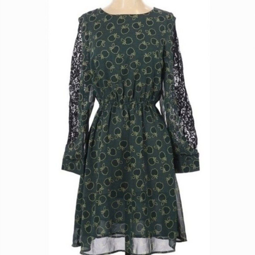 CAMILLA TREE \ Green Apple 🍏 Novelty Print Dress Lace Detail Sz S